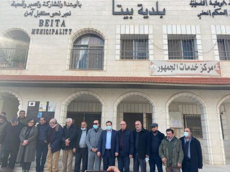 المشتركة في زيارة ميدانية لبيتا وبرقة 